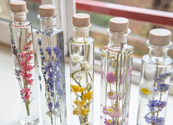 Flacons de fleurs immergées
